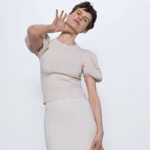 Zara voluminous sleeve ribbed knit top- great condition.